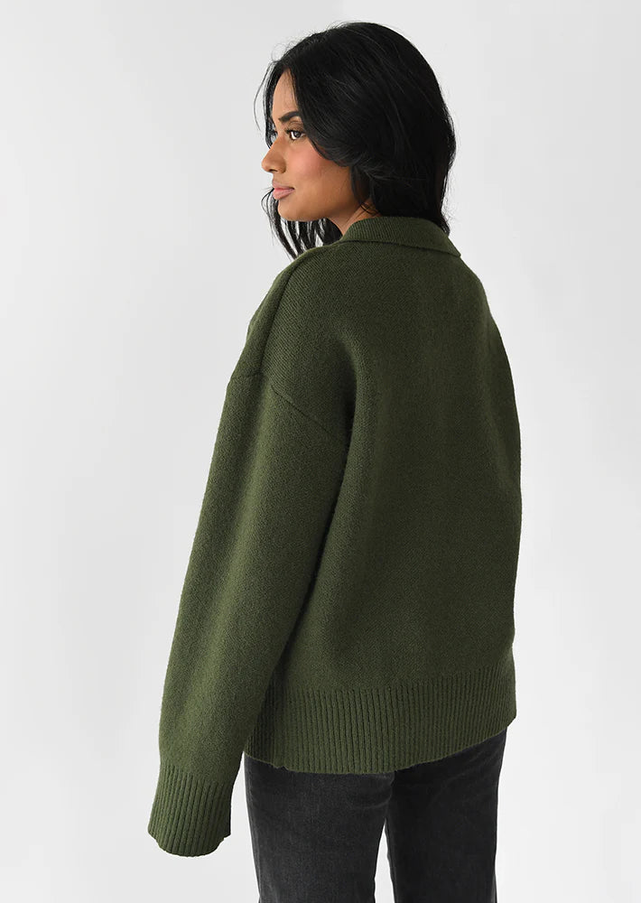 PRAHA -  RIB KNIT COLLAR SWEATER