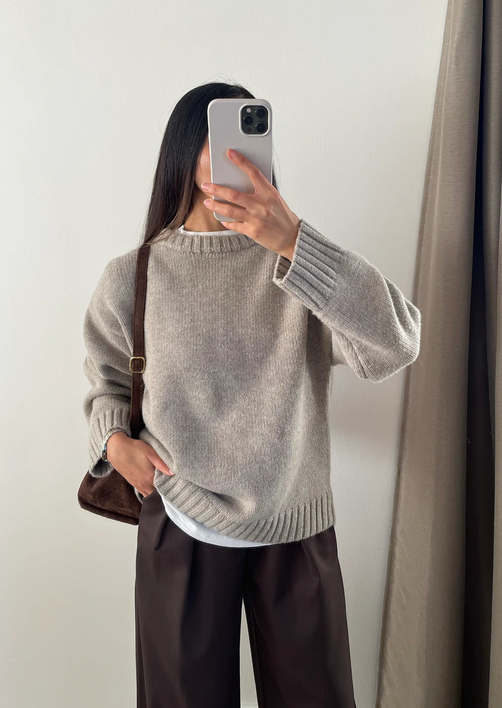 PETRA - ROUND NECK KNIT SWEATER
