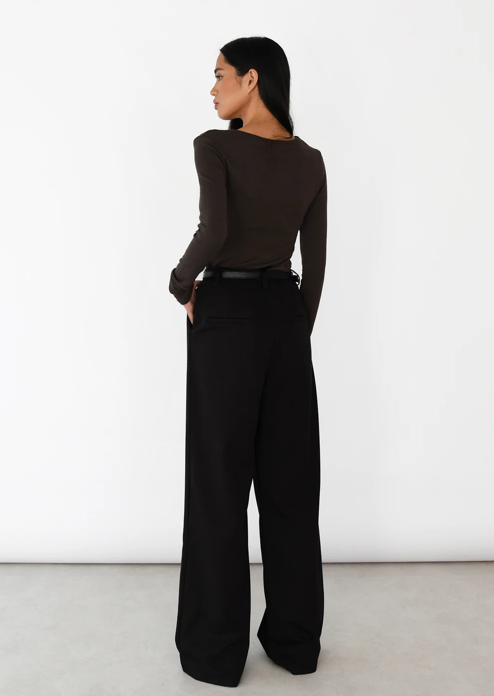 WIDELEG PLEATED PANTS